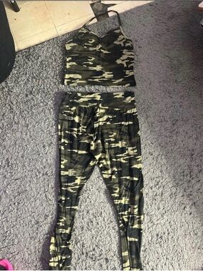 SHEIN Olive Green Camouflage Two-Piece Tank Top and Leggings Set